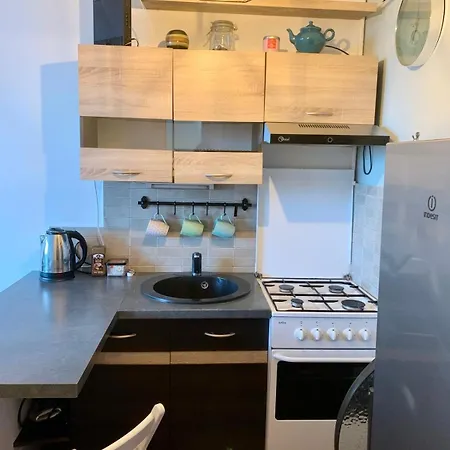 Mieszkanie Przy Metrze Rondo Onz Apartmán *